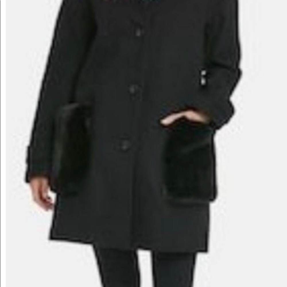DKNY walker coat with faux fur patch pockets, worn once!